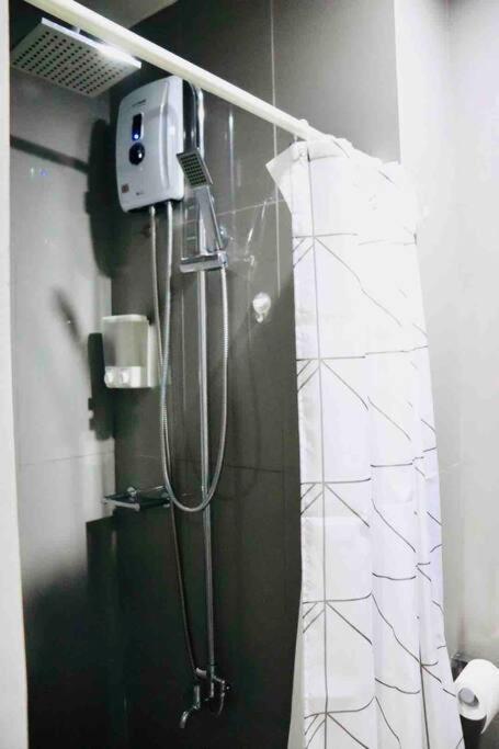Air Residences Makati - Fully Furnished Condo With Skyline Views! Manila Ngoại thất bức ảnh